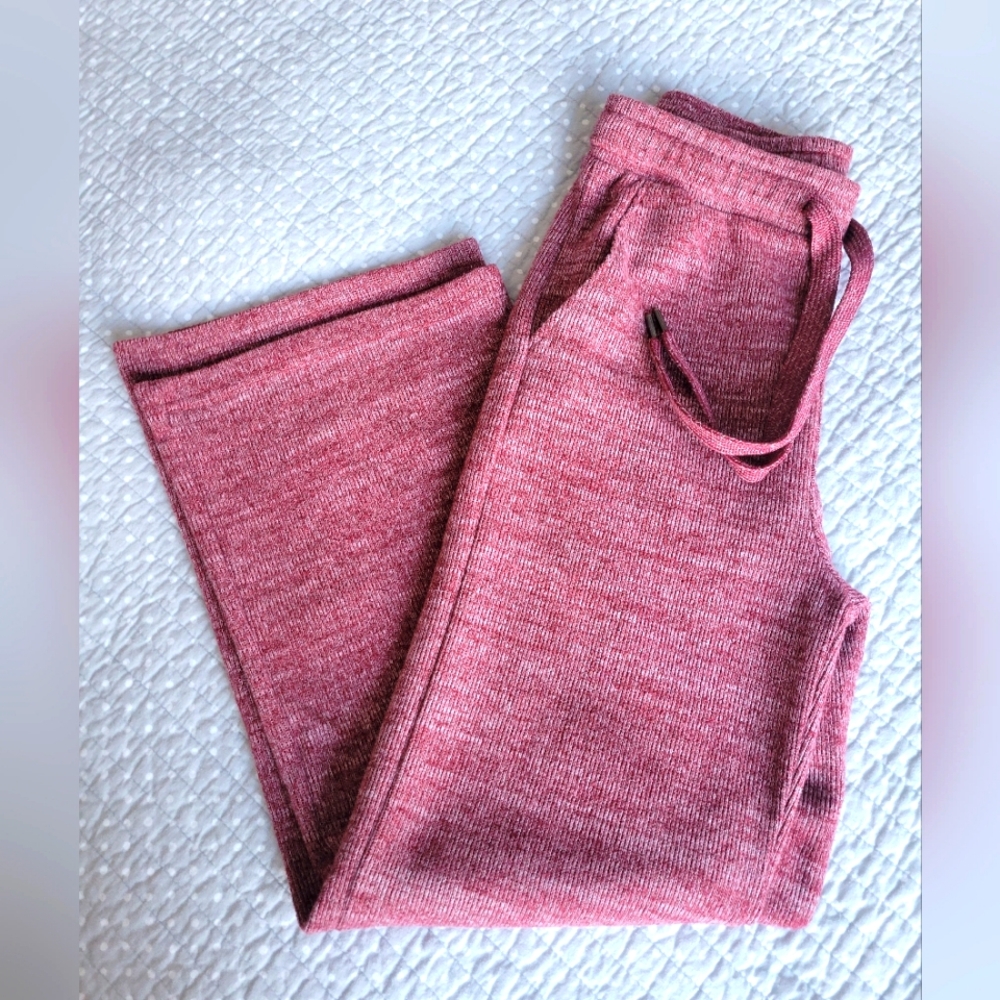 Size S  7 For All Mankind Wide Leg Sweatpants. Excellent Condition.